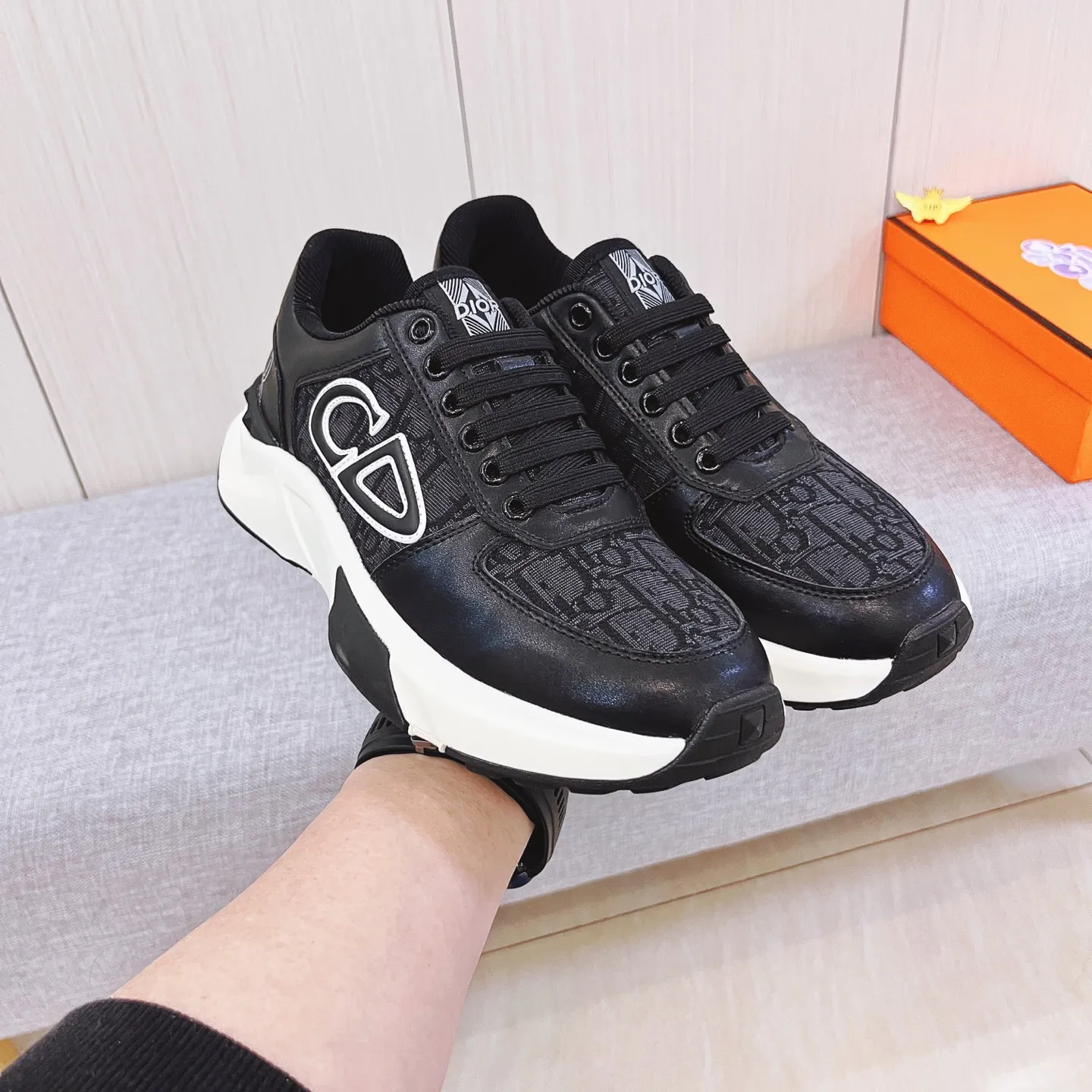 Men's Men's Shoes Men's Shoes💰 460 Men's Men's Shoes💰[Dior]🔥Men's high-end brand of shoes official website 1:1 latest masterpiece: the upper is made of Italian imported first-layer cowhide with a comfortable and breathable lining➕original non-slip and wear-resistant outsole🔥, making walking more convenient and comfortable! An exclusive new model, a stunning work, a beautiful 1:1 replica [color] compared to the official quality! Create a fashionable personality to set off your uniqueness! A must-have for trendy men! Classic🔥Size: 38-44 Color: 🔥Multiple colors available🔥